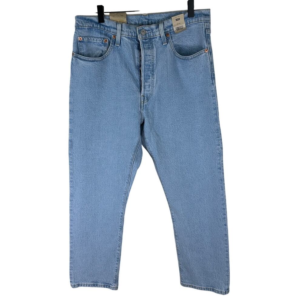 Levi's Straight Leg Jeans in Light Blue